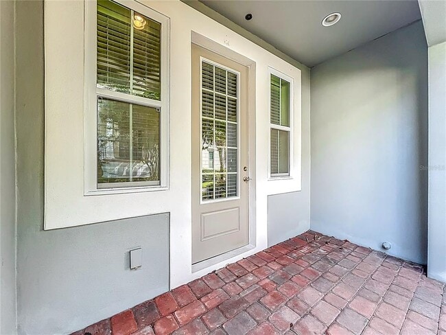 Building Photo - 561 Scotia Pl