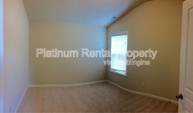 Building Photo - 2635 Runnymede Ct