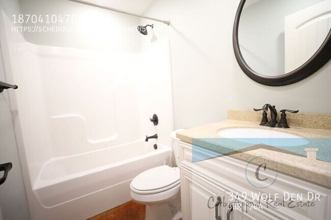 Building Photo - 349 Wolf Den Dr