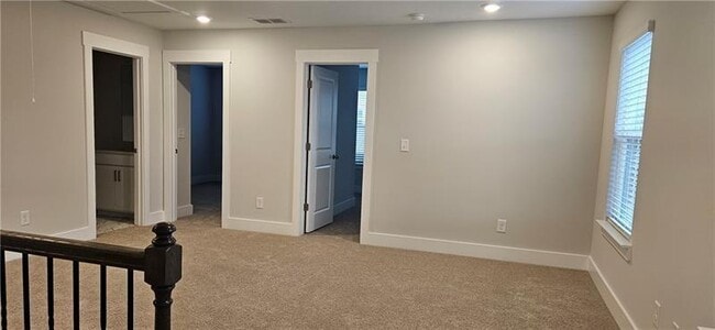 Building Photo - 1727 Prospect Wy