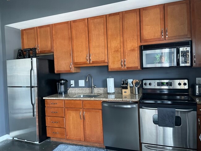 all pots/pans/dishes etc included - 620 Glen Iris Dr NE