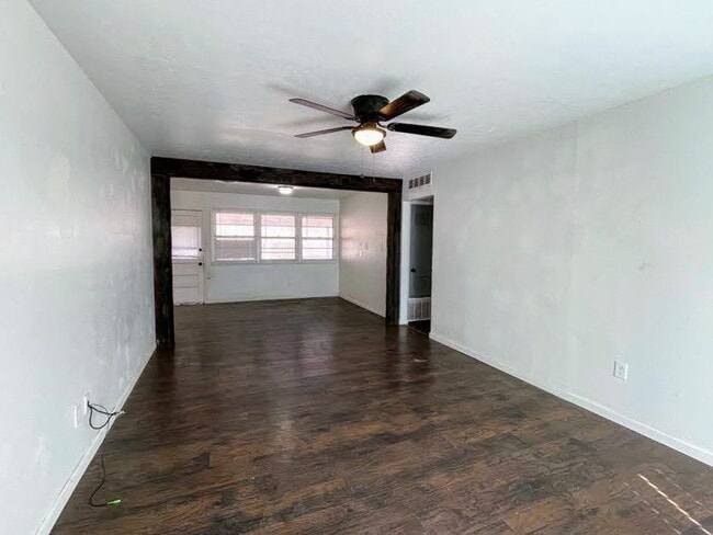 Building Photo - Shady Ranch Retreat – Your Personal 3-Bedroom Haven in Big?Spring, TX