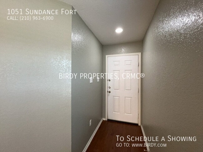 Building Photo - 1051 Sundance Fort