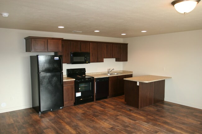 Building Photo - Beautiful 3 Bed 2 Bath townhome in Vineyard for rent