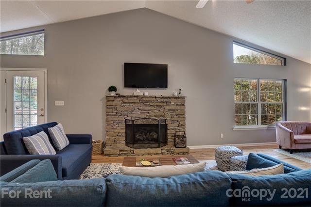 Building Photo - 47 Lawterdale Rd