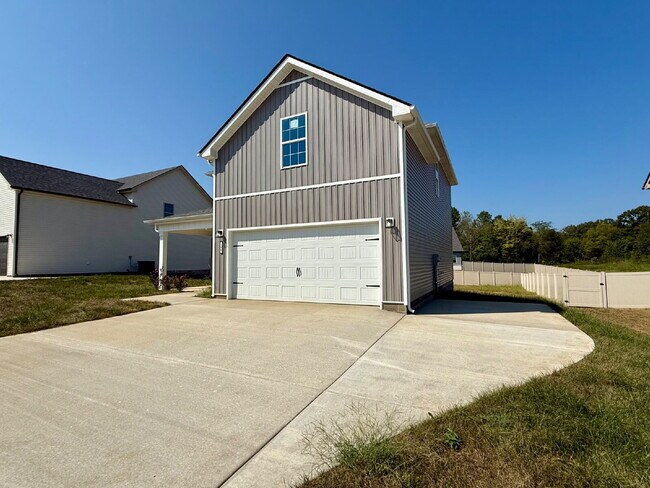 Building Photo - 166 Dewberry Rd