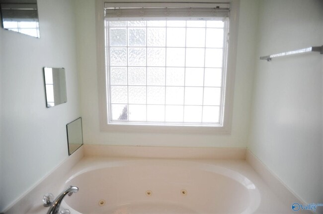 Building Photo - 139 Timberlake Dr