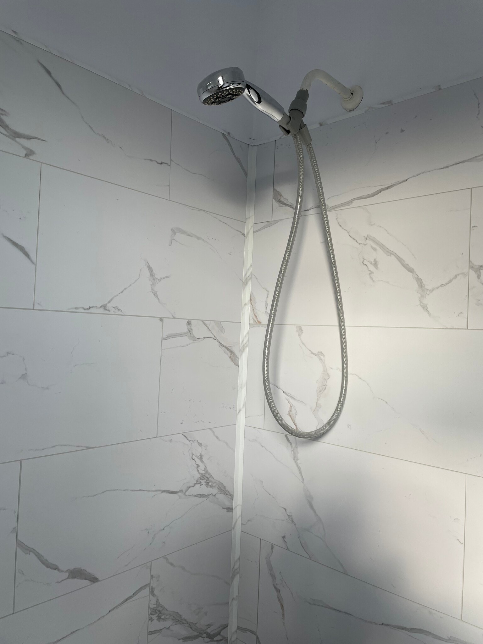 Tub/shower enclosure - 320 E 5th St