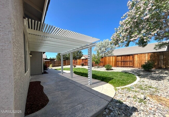 Building Photo - 5021 Chevalier Dr
