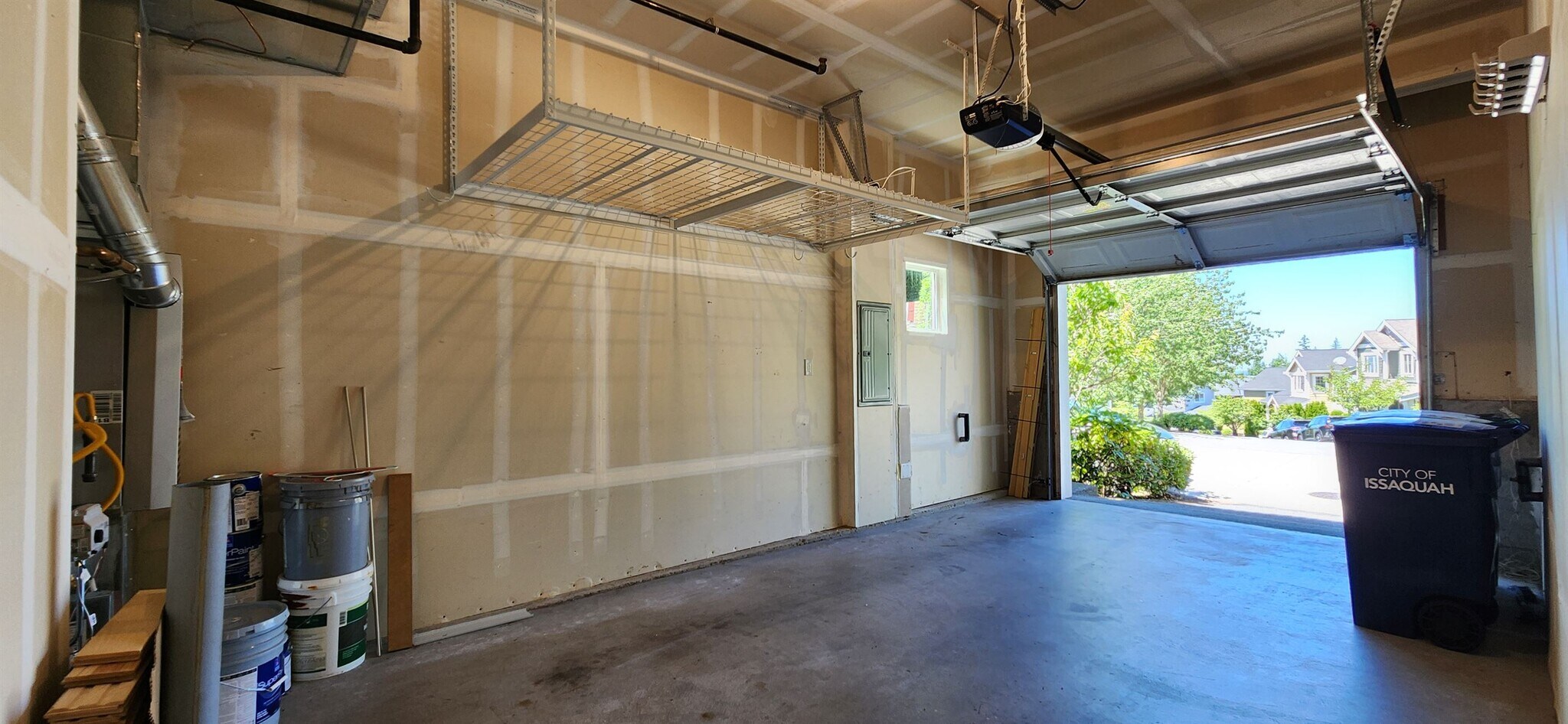 Building Photo - 2567 NE Kensington Ct