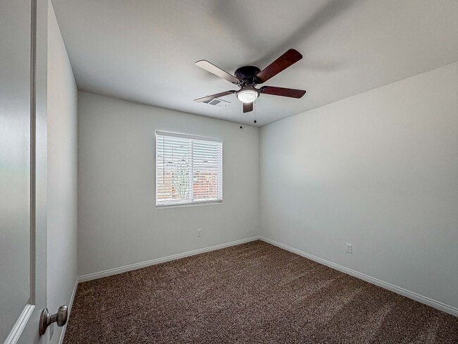 Building Photo - 1108 Honeybell Ct