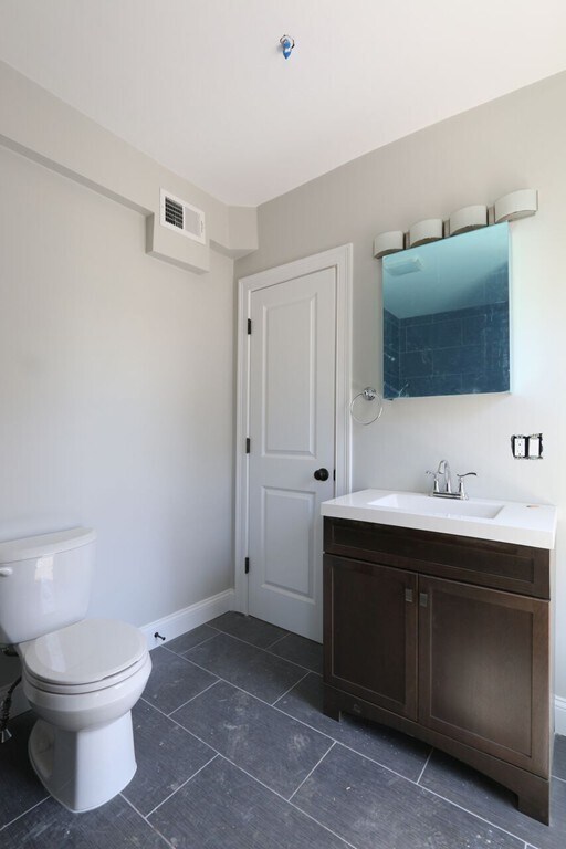 Building Photo - 43 Derby St