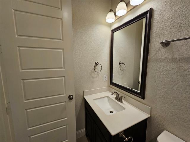 Building Photo - 210 Lariat Trail