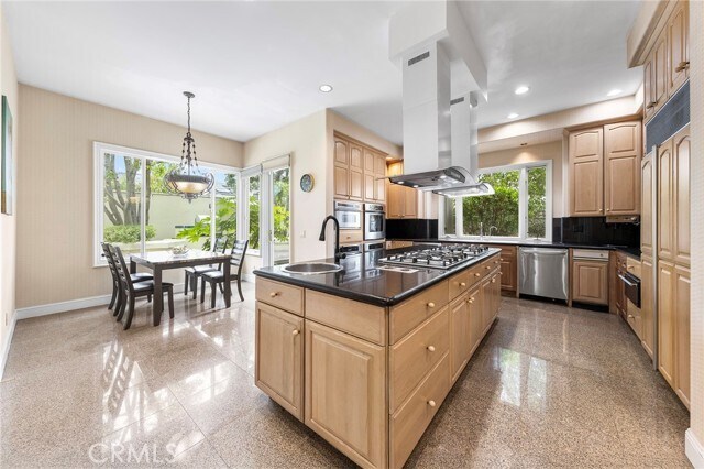 Building Photo - 779 Coral Tree Way