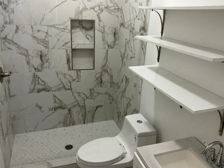 Building Photo - 394 Race St