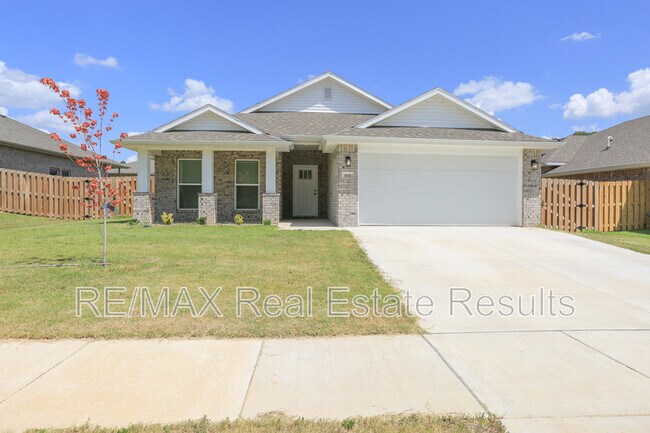 Primary Photo - 1510 Emmerson St