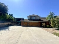 Building Photo - 526 Trailridge Dr