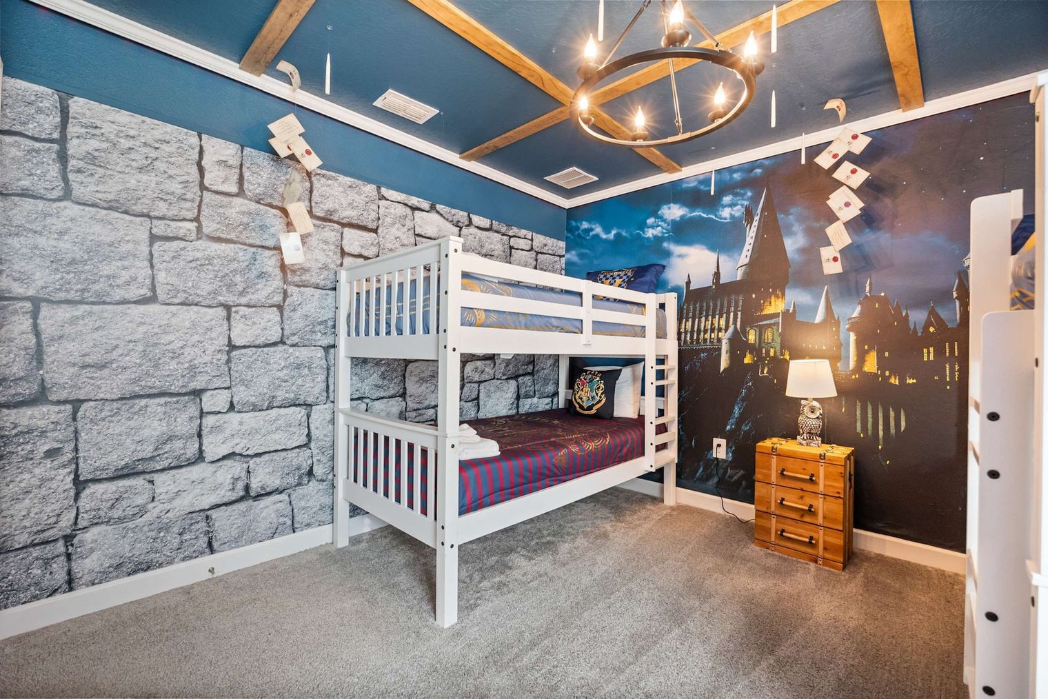 Building Photo - 9234 Sommerset Hills Dr