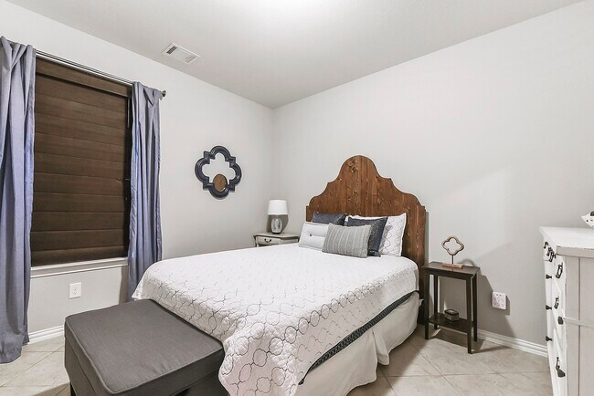 Building Photo - 29019 Blue Finch Ct