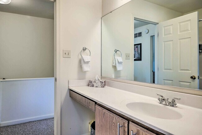 Building Photo - 9 Buford Ave