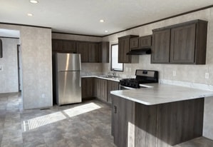 Building Photo - 28 W Legrand Ave