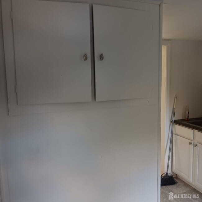 Building Photo - 274 Main St