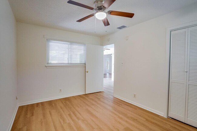 Building Photo - 509 Treys Way