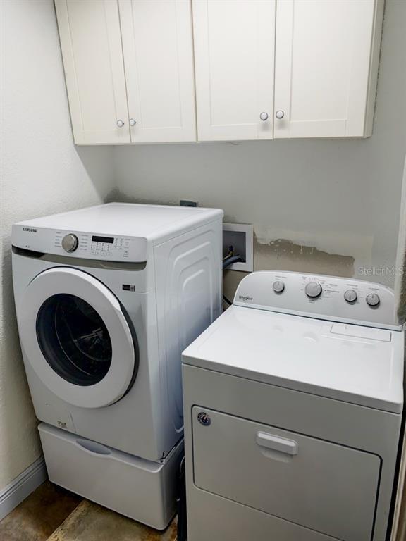 Building Photo - 572 Belvedere Ct