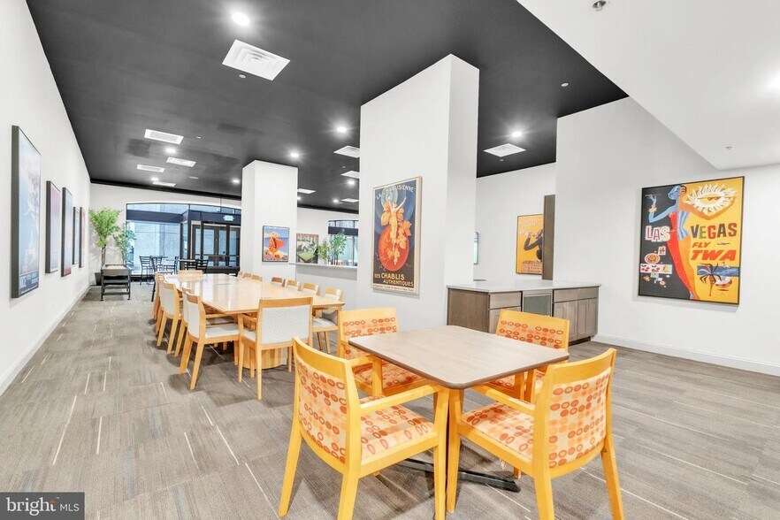 Building Photo - 1801 Market St