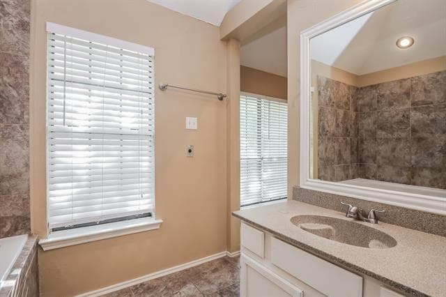 Building Photo - 4031 Rocky Ledge Dr