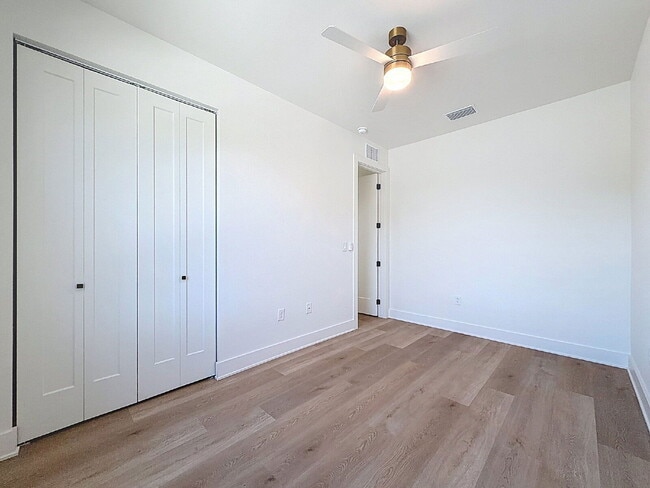 Building Photo - 334 14th St N