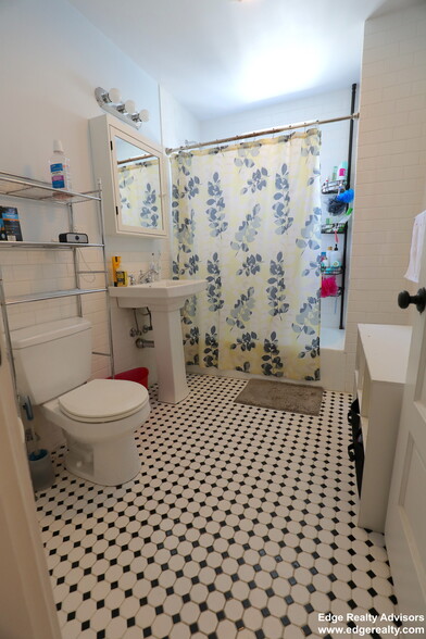 Building Photo - 39 Foster St