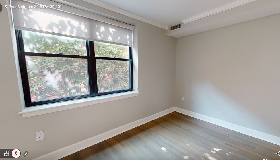 Building Photo - 7 Harcourt St