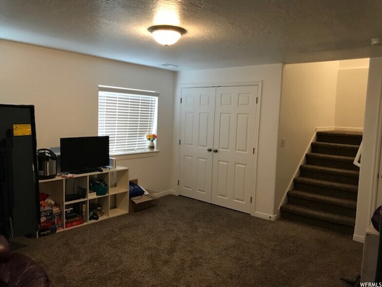 Building Photo - 1297 S 1430 E