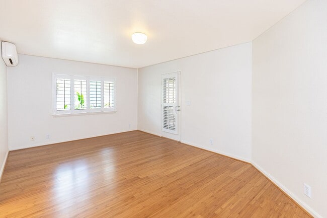 Building Photo - 95-289 Naaualii Pl