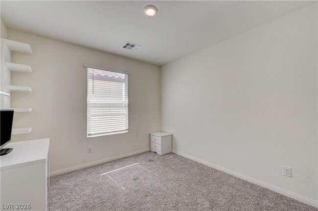 Building Photo - 386 Larksong Ave
