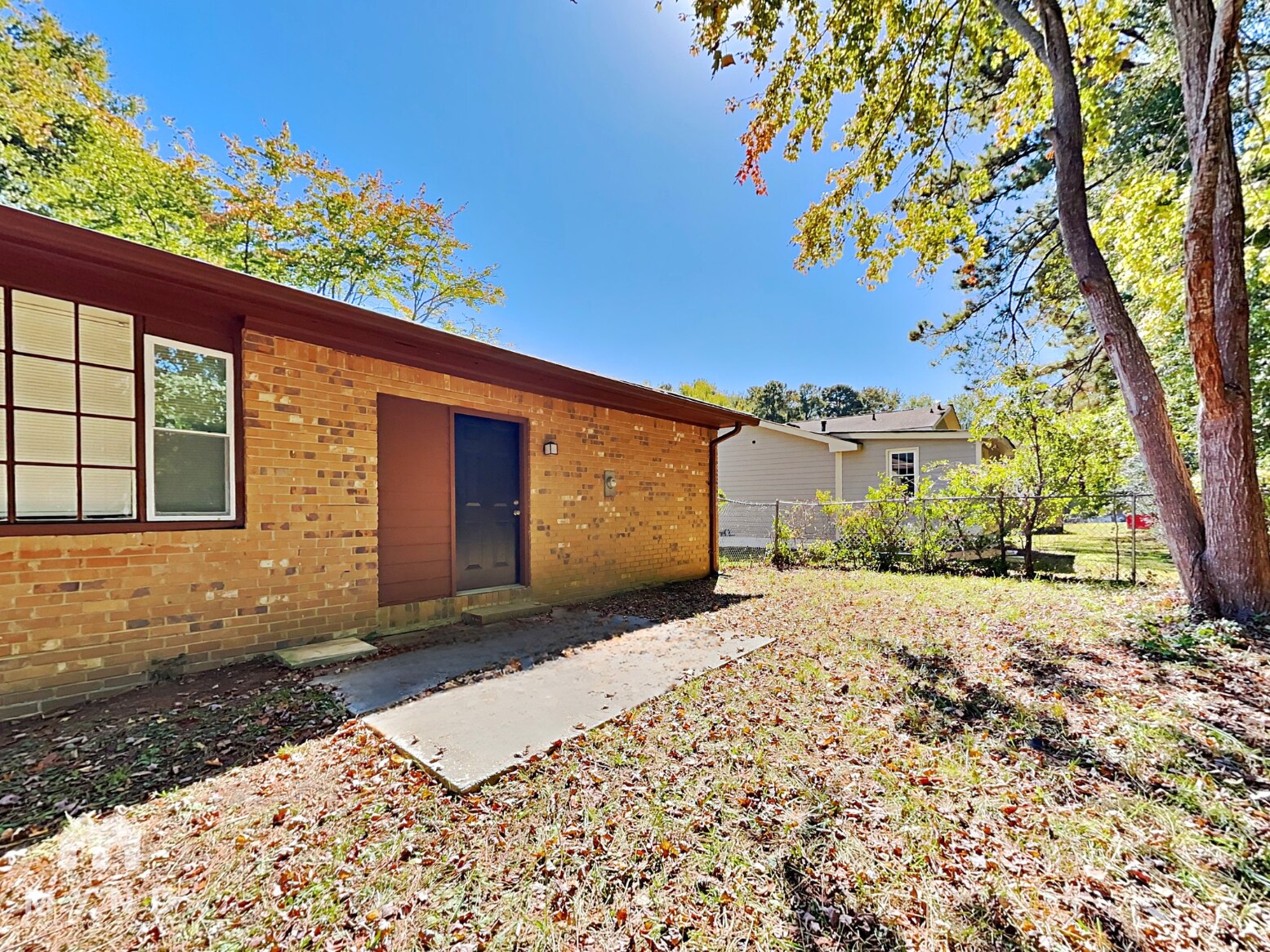 Building Photo - 2050 Sandgate Cir SW