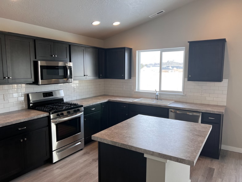 Building Photo - 11446 W Teratai St