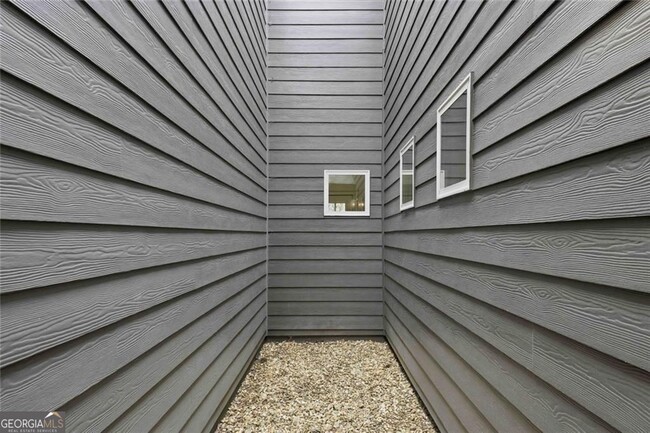 Building Photo - 501 Ridge View Crossing