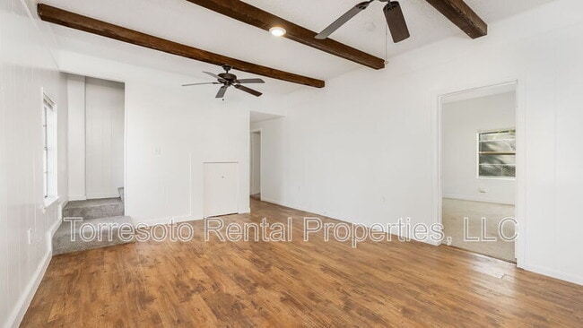 Building Photo - 2600 Morales St