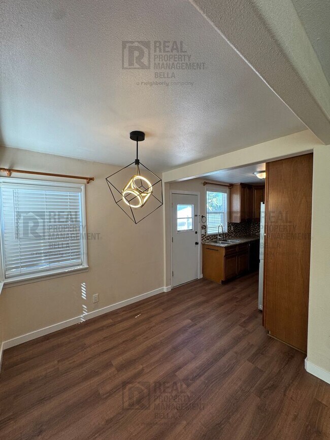 Building Photo - Charming, Updated, and Move-In Ready — A L...