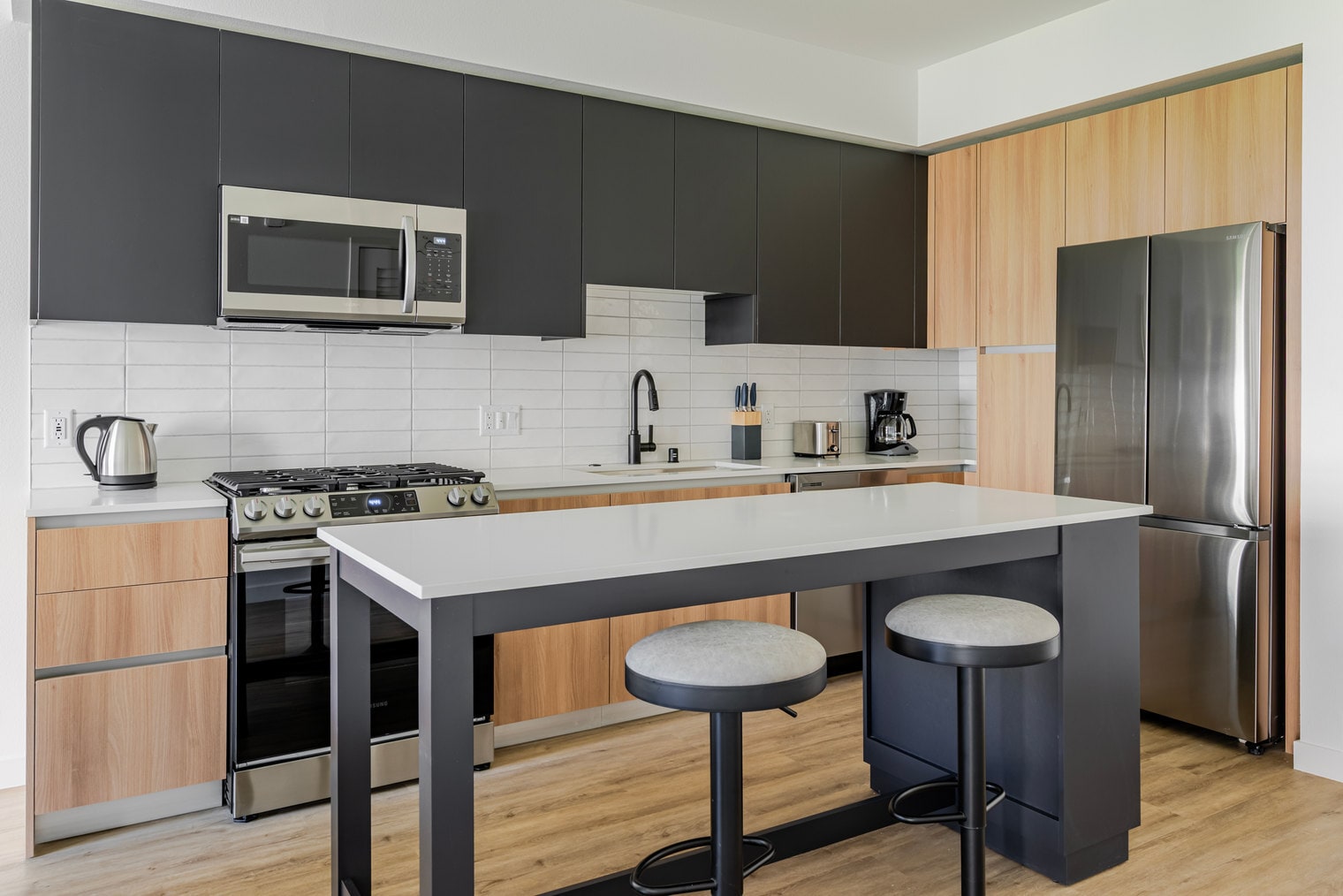 Building Photo - 1200 Rickabaugh Wy