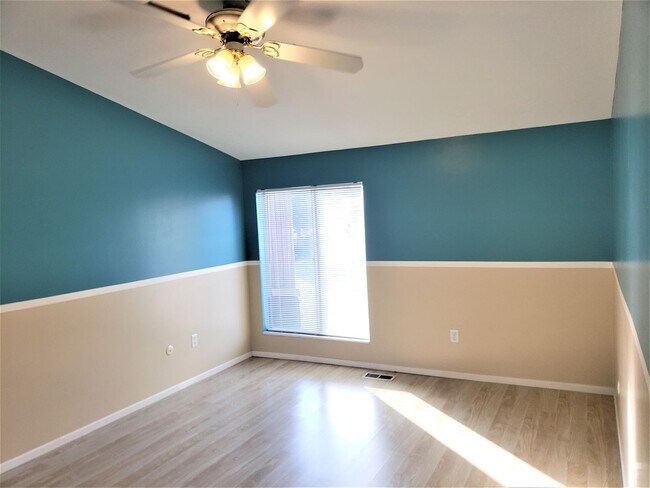 Building Photo - 1346 Millcreek Dr