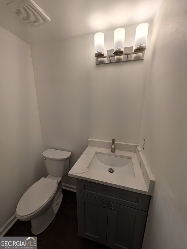 Building Photo - 319 Corinth Rd