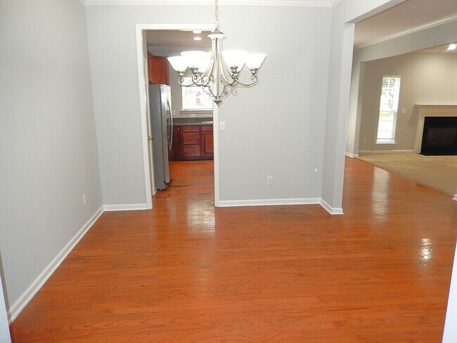 Building Photo - 3335 Archdale Dr