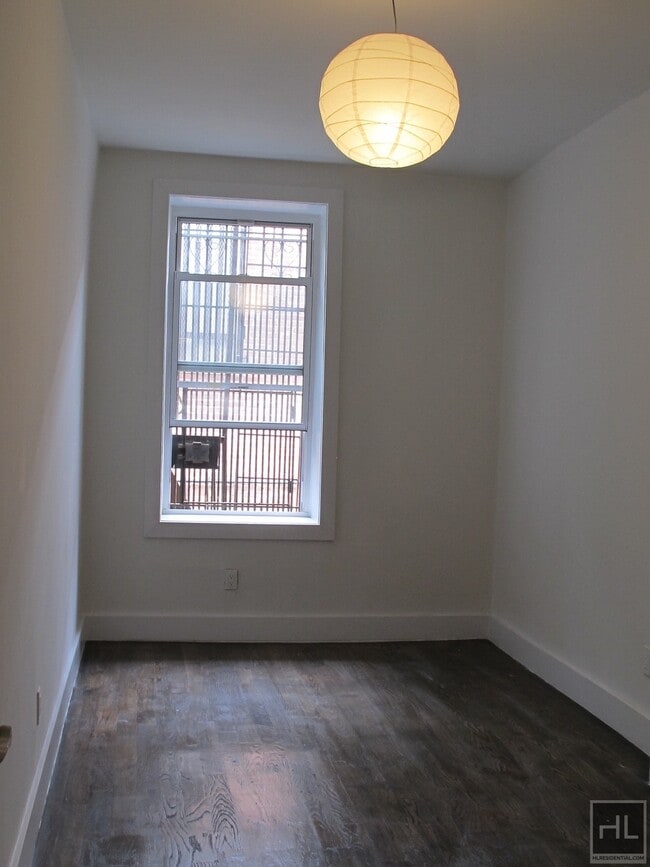 Building Photo - 637 WILSON AVENUE