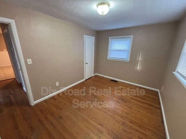Building Photo - 1303 Barnitz St