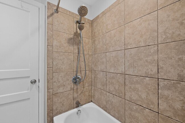 Building Photo - 4812 Wateka Dr