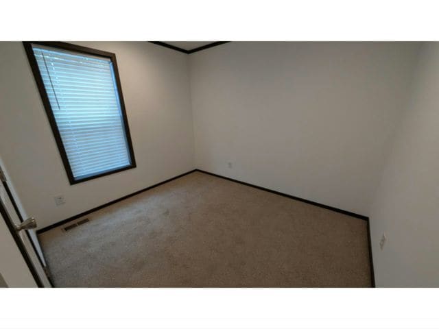 Building Photo - 138 Lynn Ln