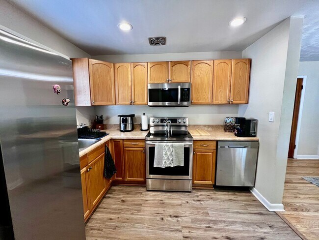 Building Photo - Charming 3 bedroom located in the heart of Chesapeake